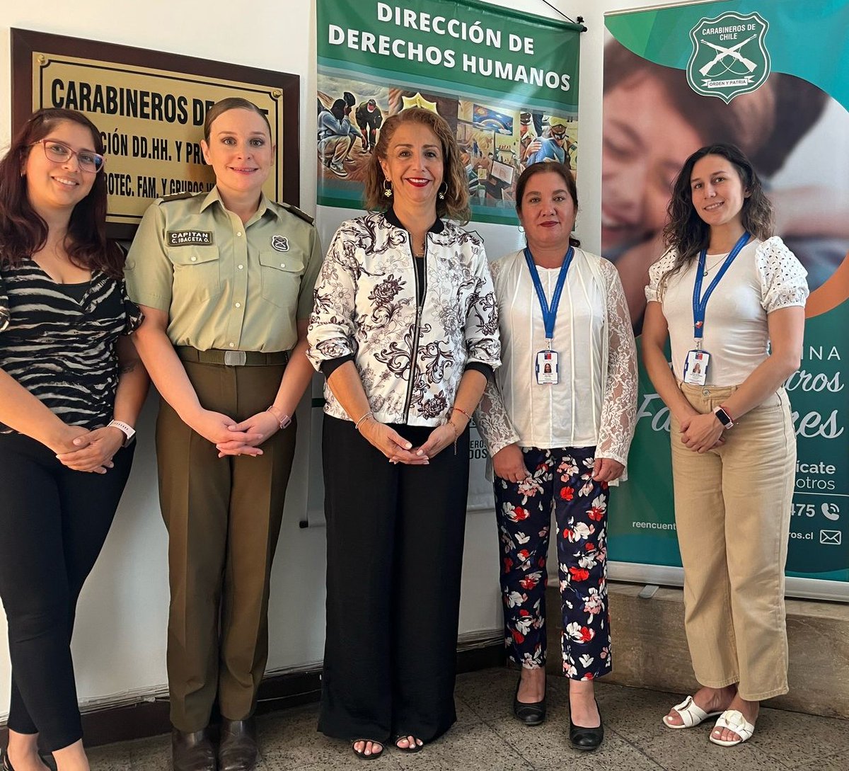 Departamento de Protección de la Familia y Grupos Vulnerables de la <a href="/CarabDDHHyFam/">Carabineros Derechos Humanos y Prot. de la Familia</a> se reúne con <a href="/SenamaRM/">Senama Metropolitano</a>, para coordinar las diferentes actividades de trabajo y capacitación para el presente año, en el ámbito de la prevención y resguardo de derechos de las personas mayores.