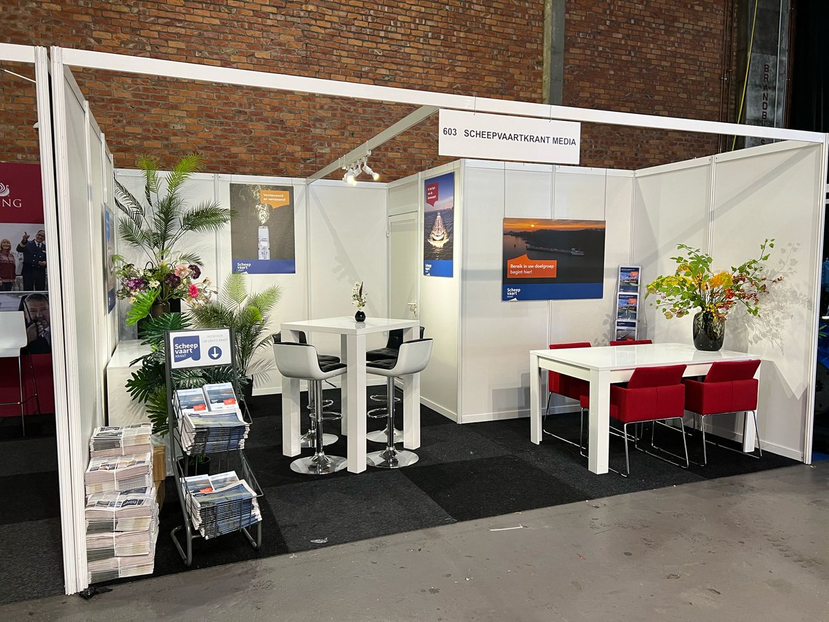 De Scheepvaartkrant is uiteraard weer present op editie 2025 van de Open Scheepvaartdagen Antwerpen, die vanaf morgen tot en met zaterdag 15 maart gehouden worden in de Waagnatie. Te vinden op stand nummer 603, elke beursdag van 14.00 tot 20.00 uur.