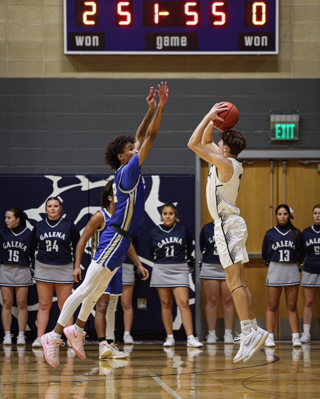 Player to Watch 3A State Tournament: Jack Perry of Galena has had an outstanding senior season leading the Bulldogs to an undefeated season and #1 seed in the 3A State Tournament. Perry is one of the best shooters across all classes. The 6’3.5 senior has had multiple big games