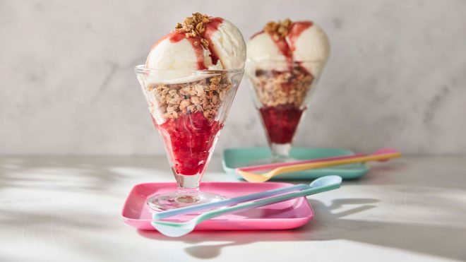 Hero-desserts in my house!

Compote, granola, Langage Farm ice cream topped with nuts...looks great, tastes AMAZING but super easy!

#LoveDesserts
#LOVELangage
#WhatsCooking
#FamilyCooking
#Icecream
#Devon