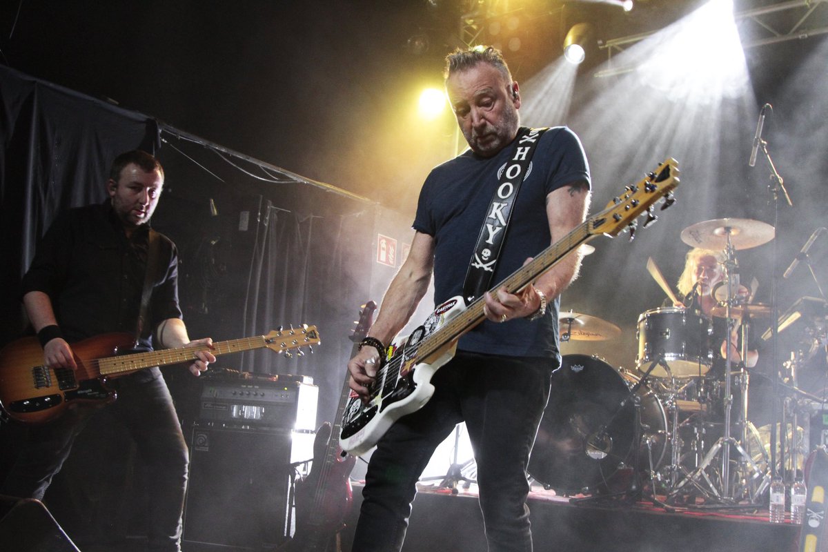 Peter Hook (@peterhook) on Twitter photo Some photos from our sold out show in Barcelona, Spain!
Tour continues tomorrow night in Angers, France at <a href="/lechabada/">Le Chabada Angers</a>…
peterhookandthelight.live
📸: Rafal Goluszka Some photos from our sold out show in Barcelona, Spain!
Tour continues tomorrow night in Angers, France at <a href="/lechabada/">Le Chabada Angers</a>…
peterhookandthelight.live
📸: Rafal Goluszka