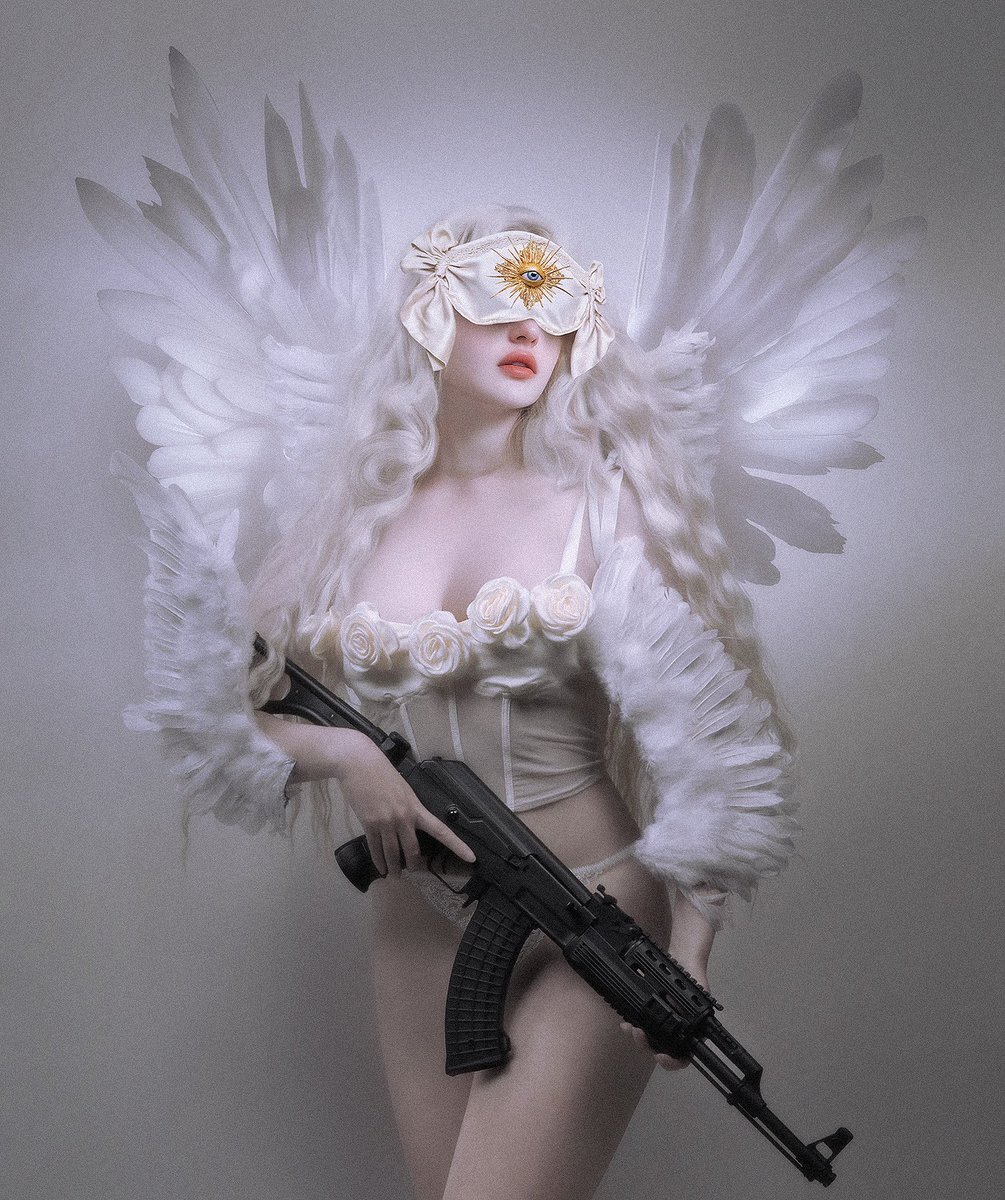 Love is war.
Cupid.
Photography
