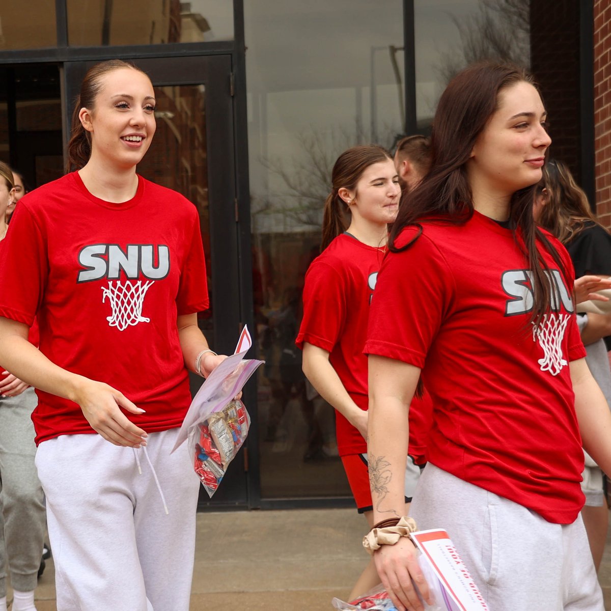 SNU Athletics (@snuathletics) on Twitter photo ๐๐๐๐ ๐๐จ๐ฎ๐ซ๐ง๐๐ฆ๐๐ง๐ญ ๐
<a href="/SNUwbb/">SNU Women's Basketball</a> is off to Pittsburg, Kansas for the 2025 NCAA DII Women's Basketball Tournament! You can tune into their game on Friday at noon as they take on No. 3 Fort Hays State!
#BoltsUpโก๏ธ ๐๐๐๐ ๐๐จ๐ฎ๐ซ๐ง๐๐ฆ๐๐ง๐ญ ๐
<a href="/SNUwbb/">SNU Women's Basketball</a> is off to Pittsburg, Kansas for the 2025 NCAA DII Women's Basketball Tournament! You can tune into their game on Friday at noon as they take on No. 3 Fort Hays State!
#BoltsUpโก๏ธ