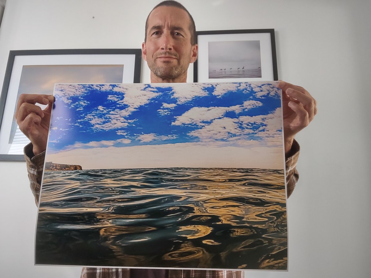 To celebrate the launch of my brand new website, I’m giving away a 22"x17” luster print of Electric Ocean (retail value $77.00)! 🎉👉 ENTER HERE: shop.danastrandswimreport.com/new-website-gi…