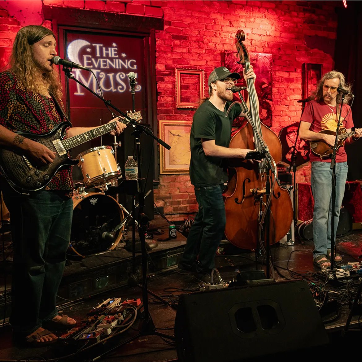 Into The Fog - a psychedelic jamgrass band from Raleigh, North Carolina - performs tonight at <a href="/SongbirdsFound/">Songbirds</a> in downtown Chattanooga.  

The band's members joined Richard Winham live on <a href="/WUTC_FM/">WUTC-FM</a> - listen here:  ow.ly/QRaX50VgC0e