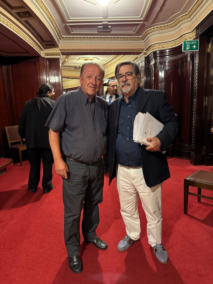 Agrupación J.J. Amaro Peralta (@agrupacionamaro) on Twitter photo Hoy nuestro candidato a Intendente <a href="/juanamaro22/">Juan Justo Amaro</a> compartió encuentros con los Senadores de UNIR para CRECER <a href="/AndresOjedaOk/">Andrés Ojeda</a> , <a href="/RobertSilvaUy/">Robert Silva</a> . <a href="/GustavoZubia/">Gustavo Zubia</a>
El <a href="/PartidoColorado/">Partido Colorado</a> Colorado tiene candidato en Florida, un gobierno para toda la Gente.
Amaro Intendente
22-25-222-6009007 Hoy nuestro candidato a Intendente <a href="/juanamaro22/">Juan Justo Amaro</a> compartió encuentros con los Senadores de UNIR para CRECER <a href="/AndresOjedaOk/">Andrés Ojeda</a> , <a href="/RobertSilvaUy/">Robert Silva</a> . <a href="/GustavoZubia/">Gustavo Zubia</a>
El <a href="/PartidoColorado/">Partido Colorado</a> Colorado tiene candidato en Florida, un gobierno para toda la Gente.
Amaro Intendente
22-25-222-6009007