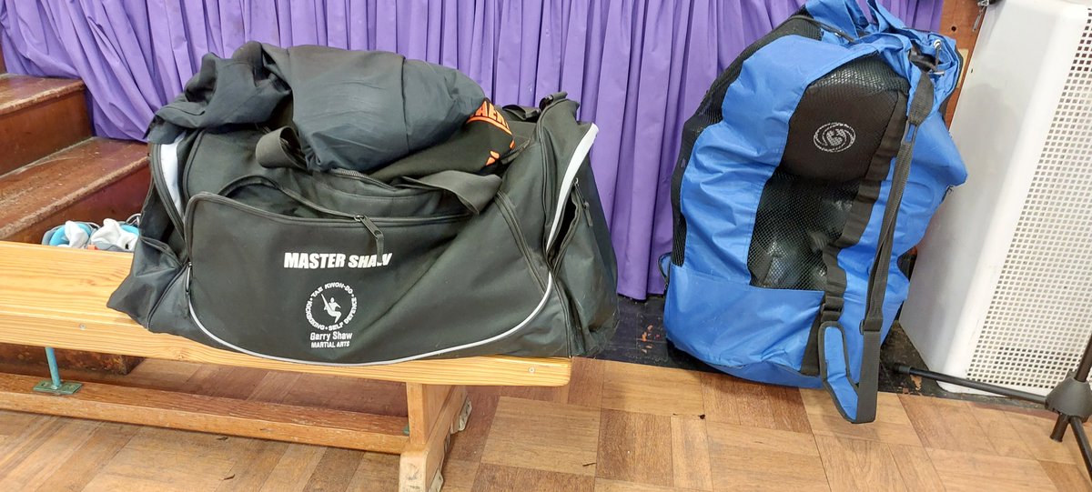 Well done to all the kids at <a href="/LangleesPS/">Langlees Primary</a> and <a href="/carronshoreps/">Carronshore Primary</a> for participating in the introduction to Taekwon-Do classes!
They did very well 👏 
We were working on teamwork games, kicking and punching pads, and at the end of classes, discussing the 5 tenets of Taekwon-Do.