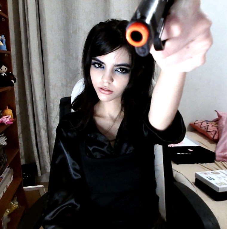 APPL3WH1TE's tweet photo. Call my name and save m from the dark.
#ergoproxy #makeup #relmayer https://t.co/gzbNUFg2bh