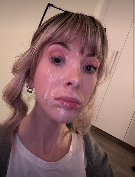 Watch Jade Vow's leaked NSFW photo on TwXstars