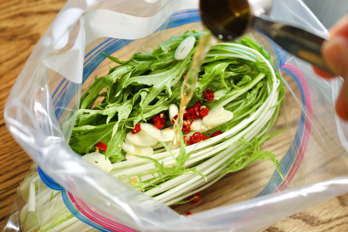 よくサラダで使われる水菜。我が家は鍋の時にしか購入しない…けど