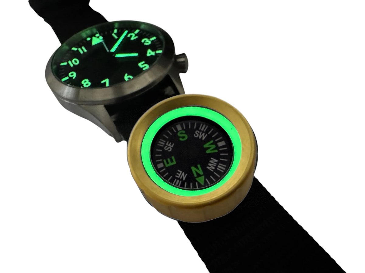 countycomm's tweet photo. Brass-Trail Wrist Compass by Maratac® ( New )

https://t.co/RHj8Bm7yhL https://t.co/CoVGdAXctN