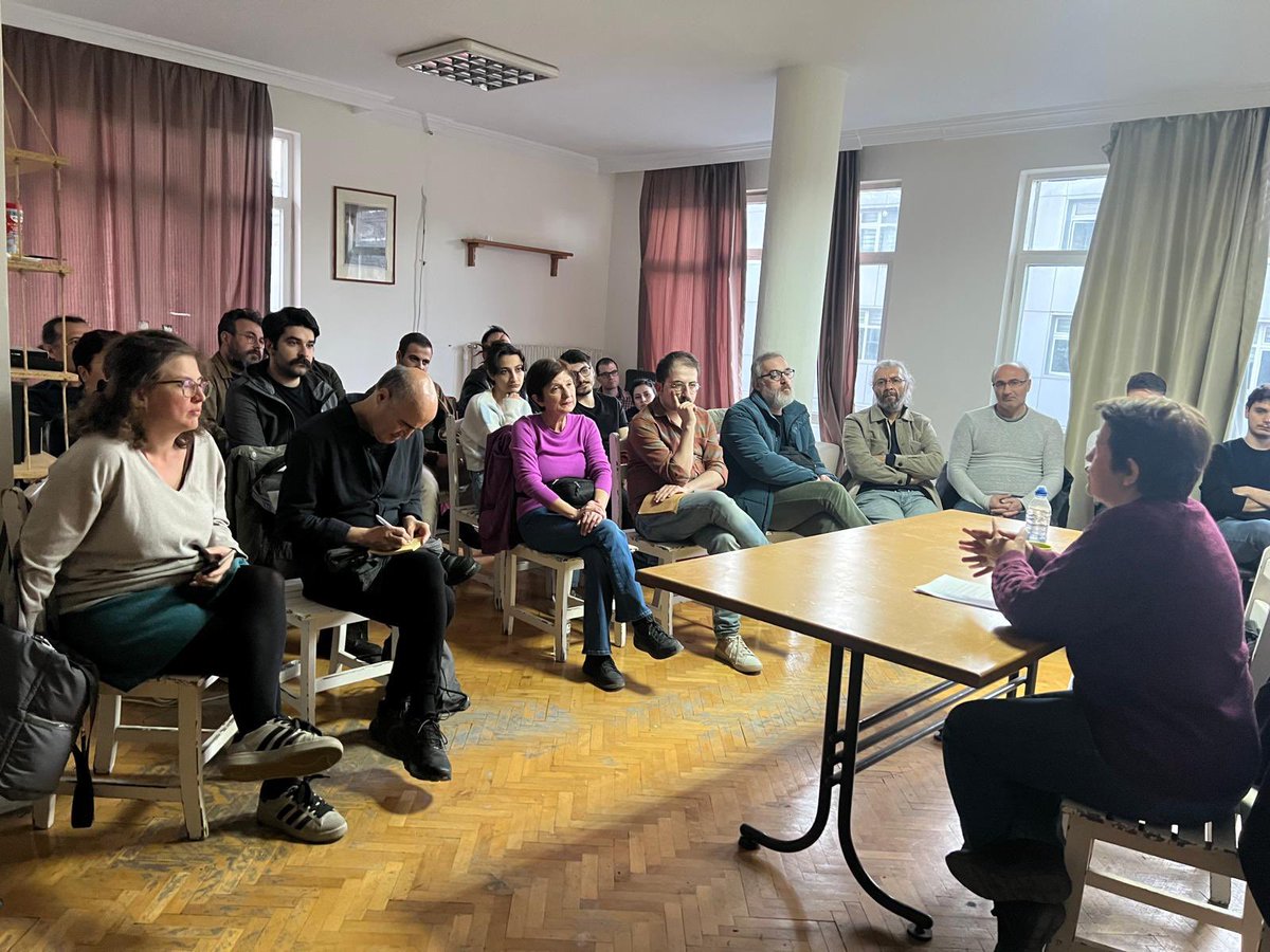 📍Ankara

Şebnem Oğuz'un katılımıyla "Günümüz Faşizmini Anlamak" başlığını tartışıyoruz. 

Kendisine ve tüm katılımcılara teşekkür ederiz.

Etkinliklere devam edeceğiz, takipte kalın!