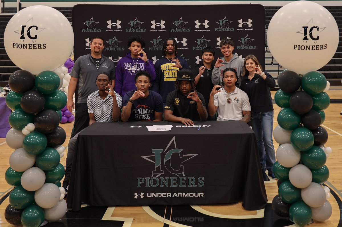 Signing Day #3 today! 

Congratulations to Daylen, Mikah, Rodney, RJ, Luis, Isaias, Mike &amp; Adrian! 🔥