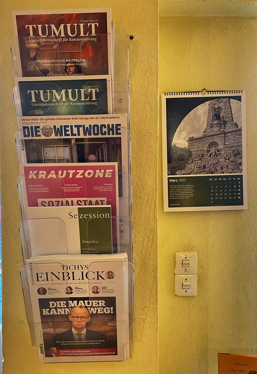 Auswahl der Bückwaren  im BuchHaus