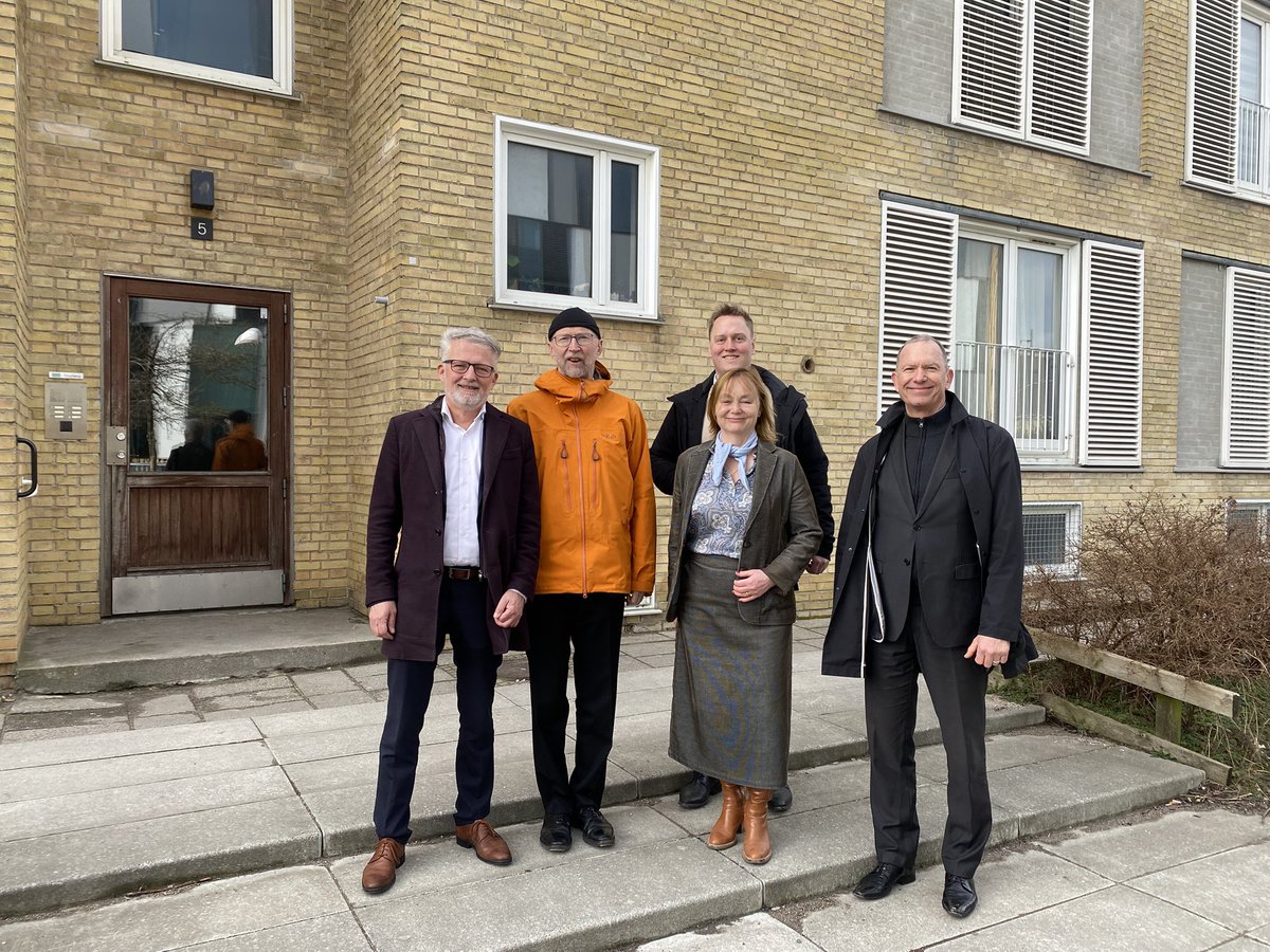 Fascinating visit to Danish social housing project at Tingbjerg, organised by Bent Larsen and Danish Federation of non-profit housing providers  -🙏🙏 !  Cost-based rental pricing backed by strong financing is one of the good models for affordable housing.