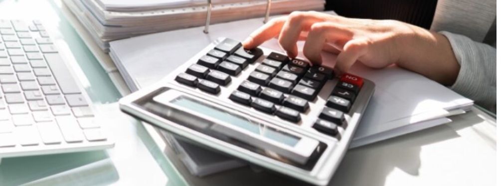 FingerprintFP's tweet photo. 6 April marks the start of a new tax year and the deadline to take advantage of several HMRC thresholds and allowances. Keep reading for your rundown of the tax-efficient steps you should consider taking to help ensure you enter 2025/26. https://t.co/ukt1Q0aZyC https://t.co/dxAxSAtWxb