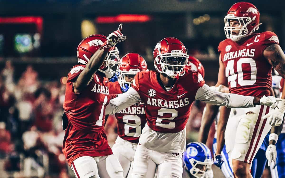 “Royalton Allen” (@royaltonallen_) on Twitter photo After a great conversation with <a href="/RonnieFouch/">Ronnie Kainoa Fouch</a> I am extremely blessed and honored to receive an offer from The University of Arkansas!! #gorazorbacks🐗 <a href="/adamgorney/">Adam Gorney</a> <a href="/GregBiggins/">Greg Biggins</a> <a href="/SSchraderOn3/">Scott Schrader</a> <a href="/ChadSimmons_/">ChadSimmons</a> <a href="/OakHillsFootba1/">Oak Hills Football</a> <a href="/NickMonica63/">Coach Nick Monica 63</a> <a href="/coachmetty/">Coach Metzger</a> <a href="/RazorbackFB/">Arkansas Razorback Football</a> After a great conversation with <a href="/RonnieFouch/">Ronnie Kainoa Fouch</a> I am extremely blessed and honored to receive an offer from The University of Arkansas!! #gorazorbacks🐗 <a href="/adamgorney/">Adam Gorney</a> <a href="/GregBiggins/">Greg Biggins</a> <a href="/SSchraderOn3/">Scott Schrader</a> <a href="/ChadSimmons_/">ChadSimmons</a> <a href="/OakHillsFootba1/">Oak Hills Football</a> <a href="/NickMonica63/">Coach Nick Monica 63</a> <a href="/coachmetty/">Coach Metzger</a> <a href="/RazorbackFB/">Arkansas Razorback Football</a>