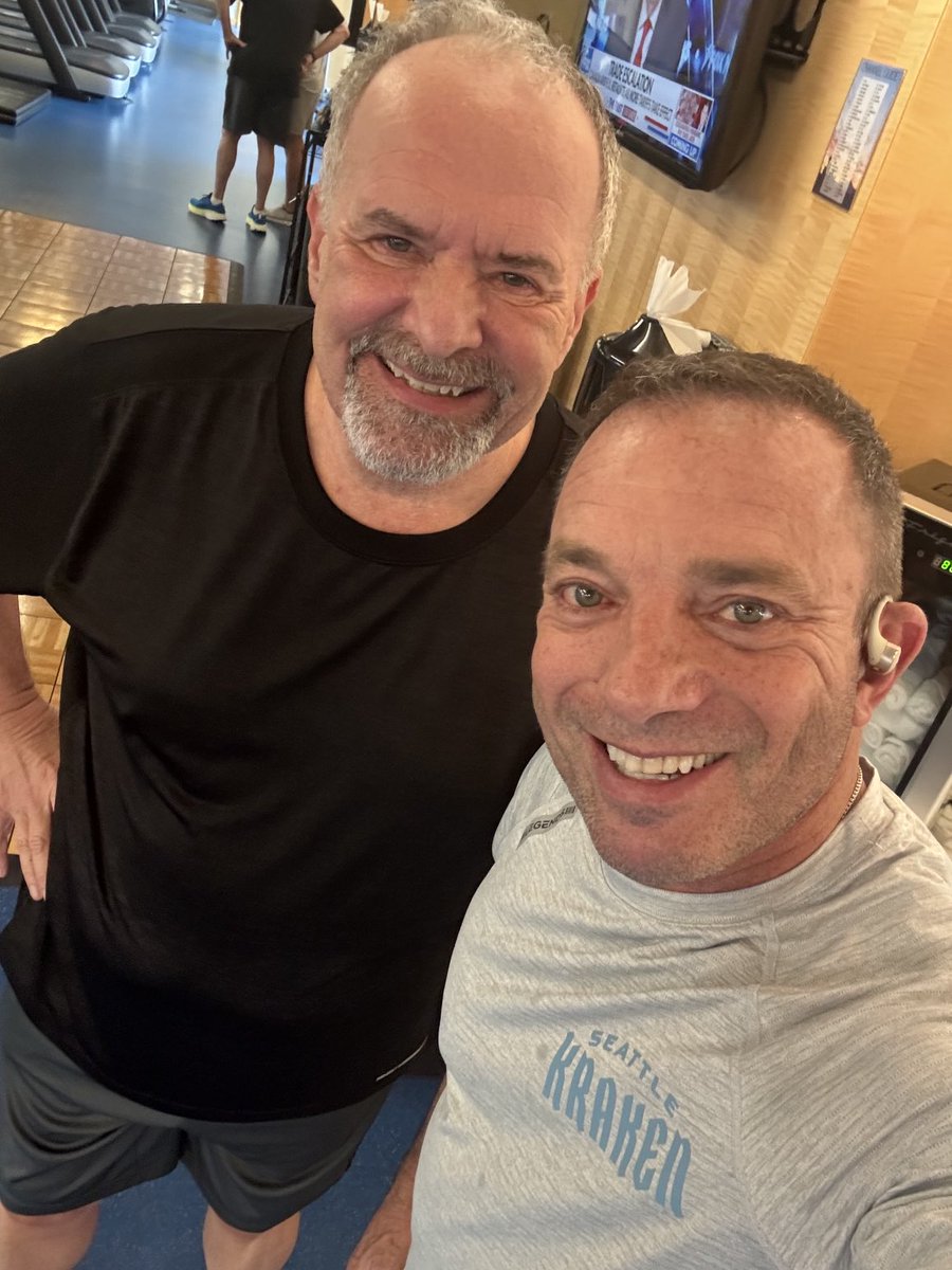 Both not in the lineup tonight …but pregame workout in Seattle with ⁦<a href="/PierreHoudeRDS/">Pierre Houde</a>⁩ ⁦<a href="/CanadiensMTL/">Canadiens Montréal</a>⁩