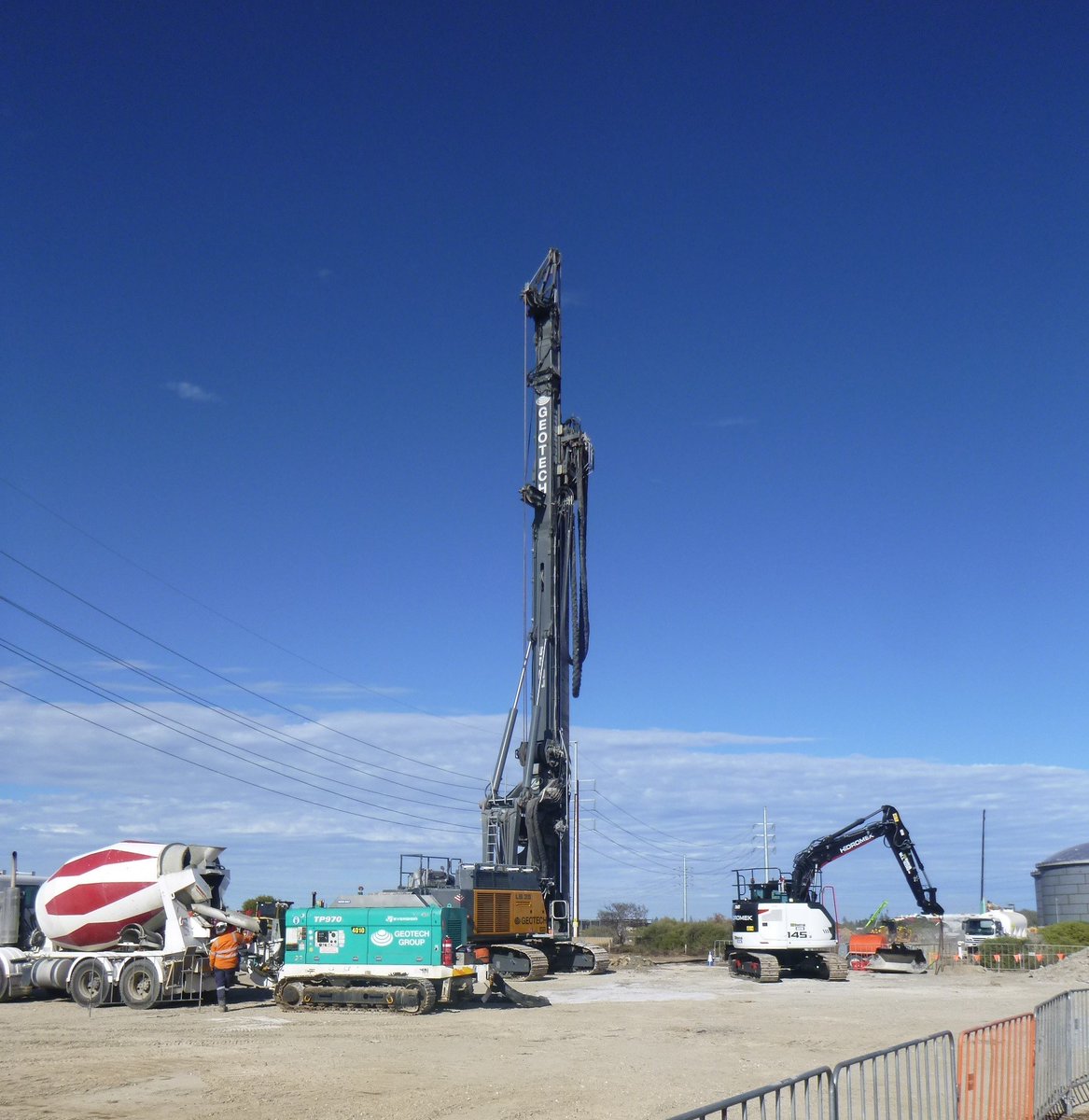 ACCIONA_AU's tweet photo. #ACCIONAteam Begins Road Construction at Osborne Naval Shipyard in South Australia
The works are for a critical road connection at the Osborne Submarine Construction Yard - expected to be operational mid-2026.
#SustainableInfrastructure #InvestInThePlanet https://t.co/nafgf40ZRK