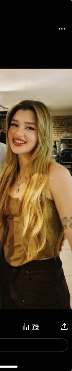 Bu kızlar aynı mı ?