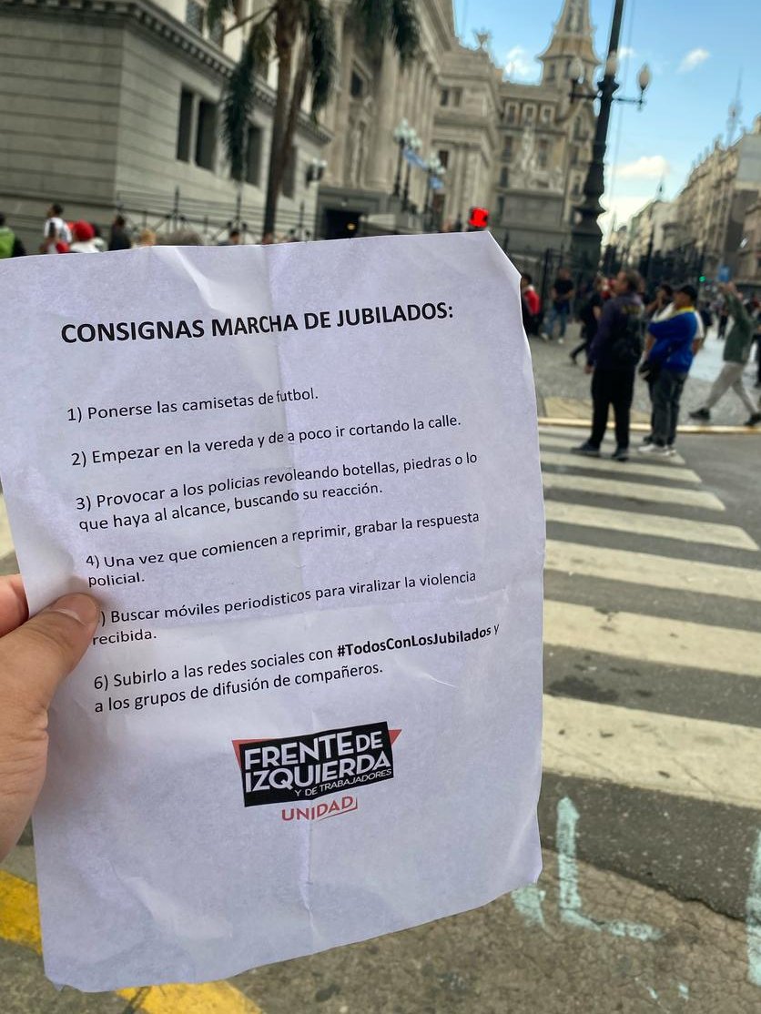 Taliban (@talibanmilei) on Twitter photo #LosJubiladosTruchos
MIREN LO QUE REPARTIERON LOS KUKAS EN LA MARCHA.
TODO PENSADO Y ORGANIZADO.
HIJOS DE MIL PUTA. #LosJubiladosTruchos
MIREN LO QUE REPARTIERON LOS KUKAS EN LA MARCHA.
TODO PENSADO Y ORGANIZADO.
HIJOS DE MIL PUTA.