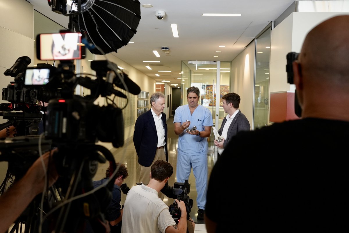 VictorChangInst's tweet image. News of the 1st Aust patient to receive @BiVACOR Total Artificial Heart made headlines around the world and saw media descended on the Institute to talk with Prof Chris Hayward, BiVACOR founder Daniel Timms & @SVHSydney surgeon Paul Jansz.