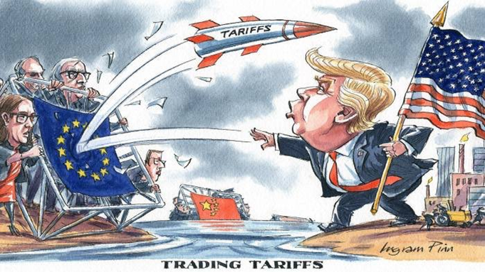 _Danny11_'s tweet photo. Cła: Klucz do amerykańskiego sukcesu czy przepis na porażkę? 🇺🇸

Wdrożona po styczniowej inauguracji polityka handlowa Donalda Trumpa, wywołała dynamiczne reakcje na globalnych rynkach. Donald Trump często zmienia plany, co utrudnia ich szeroką analizę. Jednak cła pozostają centralnym elementem jego polityki. 
Od pierwszych dni urzędowanie obserwujemy gwałtowne zmiany – z dnia na dzień pojawiają się nowe pomysły, a następnie modyfikowane są ich koncepcje czy terminy wdrożenia. 

Zacznijmy od początku, czym jest CŁO?📝
Jest to opłata pobierana przy przekraczaniu przez towar granicy celnej danego kraju.
Mechanizm działania cła:

Jak widzimy na powyższym schemacie najbardziej poszkodowaną grupa po wprowadzeniu cła są konsumenci. 
Niektóre media podjęły się wyliczeń, że roczny koszt cła dla najuboższych gospodarstw domowych będzie wynosił około 1000 USD. Cła wpłyną również na obniżkę zatrudnienia, które już i tak mocno ucierpiało po zwolnieniach przez administrację Trumpa.

Stawki Celne zapowiedziane przez Donalda Trumpa💲
- 25% cła na większość importów z Kanady i Meksyku, z wyjątkiem zasobów energetycznych z Kanady oraz towarów USMCA.
 - Dodatkowe 20% cła na importy z Chin, nałożone na istniejące cła z poprzedniej  kadencji, co może podnieść całkowitą stawkę do 45% dla niektórych towarów.
 - 25% cła na sprowadzane do USA stal i aluminium dotyczą one importu ze wszystkich państw bez wyjątku.

Donald Trump fan polityki protekcjonizmu?🛡️
Trump jest znany ze swego silnego popierania polityki protekcjonistycznej. Było to już zauważalne podczas pierwszej kadencji, gdy Trump wprowadził cła na stal i aluminium. Również w latach 2016-2020 prowadził wojnę handlową z Chinami, aby chronić krajowy przemysł. Jego polityka wyraźnie stawia na priorytetowe traktowanie interesów państwowych ponad globalną liberalizacją handlu. Podczas aktualnej kadencji wyraźnie widzimy, że Donald Trump kontynuuje politykę protekcjonistyczną mocniej niż 5 lat temu.

Kartka z kalendarza 1930📅
W celu zrozumienia działania cła warto zaglądnąć do historii. W 1929 roku prezydenturę w USA objął Herbert Clark Hoover, amerykański polityk z partii Republikańskiej. Za czasów swojej prezydentury wprowadziła on kluczową ustawę, która przedłużyła skutki kryzysu z 1929 roku.
Herbert Hoover podpisał ustawę Smoot-Hawley 17 czerwca 1930 roku. Spowodowała ona duże podwyżki celne dla importowanych towarów. Były to najwyższe stawki celne w historii Stanów Zjednoczonych. Doprowadziło to do spadku Importu USA o 66% na przestrzeni lat 1929-1933. Znacznie wzrosło również bezrobocie, które w latach 1932-1933 wynosiło 25%. Ta historyczna lekcja pokazuje potencjalne ryzyko związane z protekcjonizmem USA.

Wojna handlowa jako nowa wizja świata⚔️
Polityka handlowa Trumpa może oznaczać odejście od tradycyjnej wizji wolnego handlu i globalizmu, wprowadzając nową erę nacjonalizmu gospodarczego i protekcjonizmu. Raporty, które przedstawia np. The New York Times, wskazują, że cła mogą prowadzić do fragmentacji globalnej gospodarki na konkurencyjne bloki, co może skutkować zmniejszonym wzrostem gospodarczym i zwiększonymi napięciami geopolitycznymi.

Cła odwetowe nałożone na Stany Zjednoczone
W reakcji na cła nałożone przez D. Trumpa kraje objęte cłami nałożyły cła odwetowe.
🌎Ameryka Północna
- Meksyk wprowadził 25% cła odwetowe na towary amerykańskie
- Kanada wprowadziła 25% cła odwetowe na towary amerykańskie
- Dzisiaj również pojawiła się informację o nowych cłach odwetowych, które ma w planach nałożyć Kanada. Aktualnie mówi się o kwocie w wysokości 29,8 mld USD
🌍Europa
- Unia Europejska rozpoczęła działania odwetowe wobec nowych ceł USA na stal i aluminium, planując nałożenie dodatkowych opłat na importowane towary z USA o łącznej wartości 26 mld euro
🌏Azja
- Chiny wprowadziły 15% cła odwetowego na wybrane towary amerykańskie

Model Atlanta FED - Spadek PKB USA📉
Model Atlanta FED wskazuje, że cła mogą znacznie obniżyć wzrost PKB USA w 2025, co wynika z negatywnego wpływu na eksport netto.

Czym spowodowany jest taki spadek PKB? 
Jednym ze składników PKB jest eksport netto, obliczany jako:
Eksport - Import = Eksport netto
Gdy eksport > importu, wartość ta jest dodawana do PKB. 
Jednak gdy import > eksportu, wartość ta jest odejmowana od PKB, co może się zdarzyć, jeśli cła odwetowe innych krajów zmniejszą eksport USA

Celowa rozgrywka geopolityczna czy kontrolowana recesja?🗽‼️

Polityka handlowa nowego Prezydenta spotkała się z licznymi krytykami. Mimo szczytnego celu, jakim jest ochrona amerykańskiego przemysłu i przeciwdziałanie nierównowadze handlowej, dane ekonomiczne i historyczne sugerują, że taryfy celne powodują więcej szkód niż pożytku. Tym bardziej biorąc pod uwagę chaotyczne decyzje i komentarze Trumpa.

Aktualna destabilizacja polityki handlowej zarówno wobec wrogów oraz sojuszników USA wygląda jak celowa rozgrywka nowej administracji. W mediach społecznościowych przewijają się komentarze jako by wprowadzenie w USA  "kontrolowanej" recesji miało na celu spowodować obniżkę ceny długu który ma zostać zrolowany w tym roku. Wydaje się to dość logicznym wytłumaczeniem, jednak mogą pojawić się pewne problemy.

Pierwsza z nich to fakt, iż nie istnieje coś takiego jak kontrolowana recesja, tym bardziej wywołana nagłym załamaniem handlu międzynarodowego. 
Druga z nich to Rezerwa Federalna, która jako prywatna instytucja, w pełni niezależna ma zupełnie inne plany. Prezes Jerome Powell w ostatnich wystąpieniach podkreślał, że gospodarka USA ma się dobrze i może poczekać na dalszą decyzję w sprawie stopy procentowej.

Oczywiście cała rozgrywka może mieć również inne cele. Trump prawdopodobnie podejmując odważne działania chce odmienić politykę Stanów Zjednoczonych, jednak wydaje się, że podejmuje on zbyt pochopne decyzje biorąc pod uwagę choćby zachowanie rynków finansowych, które znacznie ucierpiały w bieżącym kwartale. 

Kadencja Trumpa dopiero się rozkręca, więc osądy odłóżmy na deser🍧
Jedno jest pewne: o nadchodzą czasach będą pisali w podręcznikach do historii📙

Dzięki bardzo za przeczytanie tego wpisu 
Zostaw po sobie ślad w postaci ❤️♻️

Materiały i informacje przedstawione w niniejszym wpisie zamieszczone są jedynie w celu informacyjnym. Nie stanowią one porady inwestycyjnej.