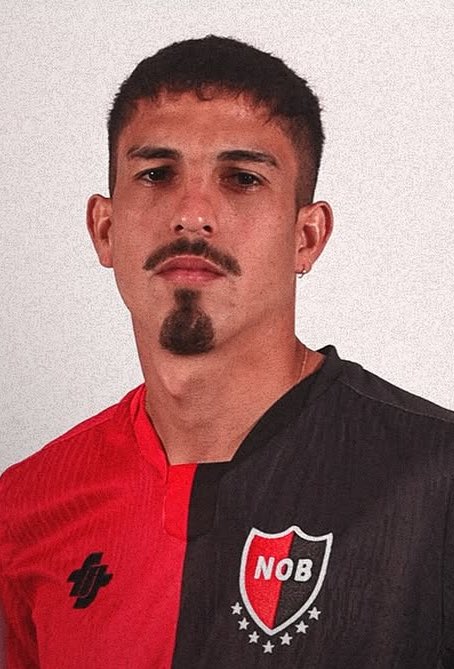 En <a href="/AlFondoDLaRed/">Al Fondo de La Red</a>, <a href="/SergioFaletto/">Sergio Luis Faletto</a> adelantó que Nazareno Funez está por salir a Central Córdoba.

👀 Agrego que la idea es que Defensa y Justicia lo compre en una cifra menor a 500mil dólares y lo ceda a préstamo al Ferroviario. Está por cerrarse…