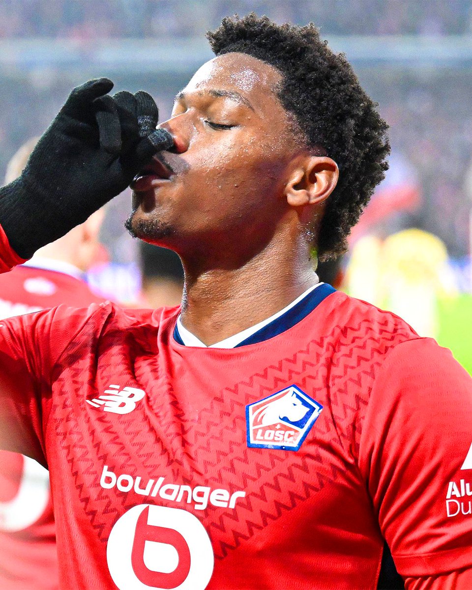 🔥 LILLE QUI MÈNE 1-0 CONTRE DORTMUND 🥵, ça serait très beau de voir tout de même deux clubs français en quarts de finale de Ligue des Champions. MAIS rien n'est acquis. PATIENCE ET ESPÉRANCE !

🔴 Direct Live-Score : m.maxifoot.fr/live-foot-ligu…

#LOSCBVB #liguedeschampions #David