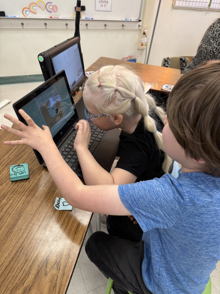 Blended learning with engagement at GFES in 2nd grade math!
#todayincomal #growinggreatness #togetherwecultivate