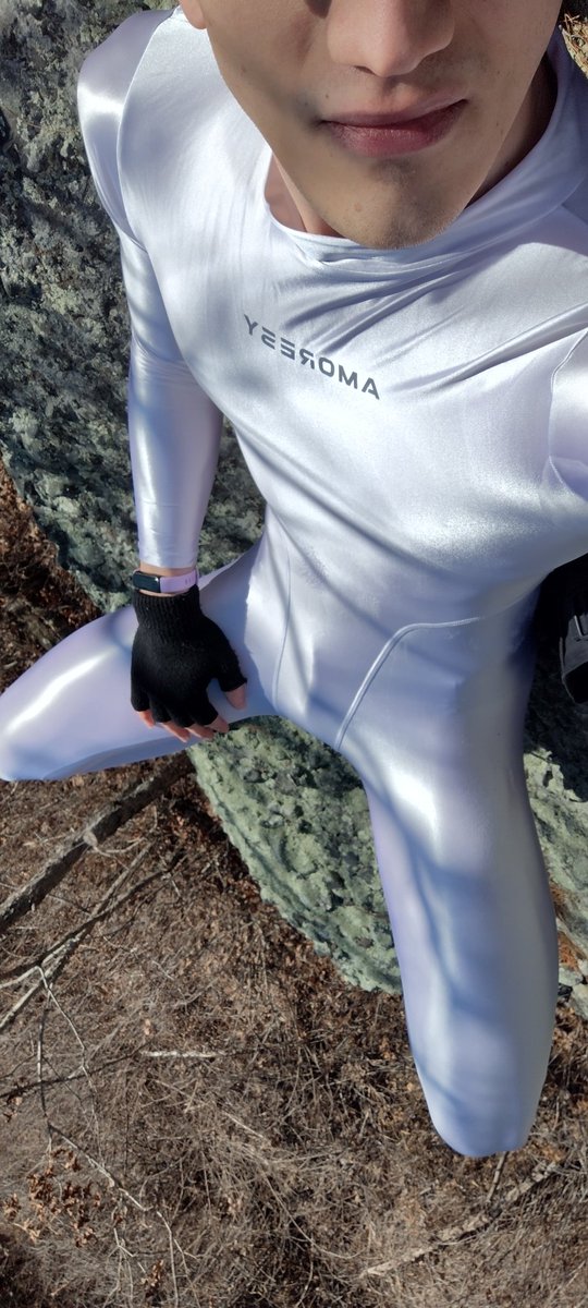 🤍🦊❄️ tweet media