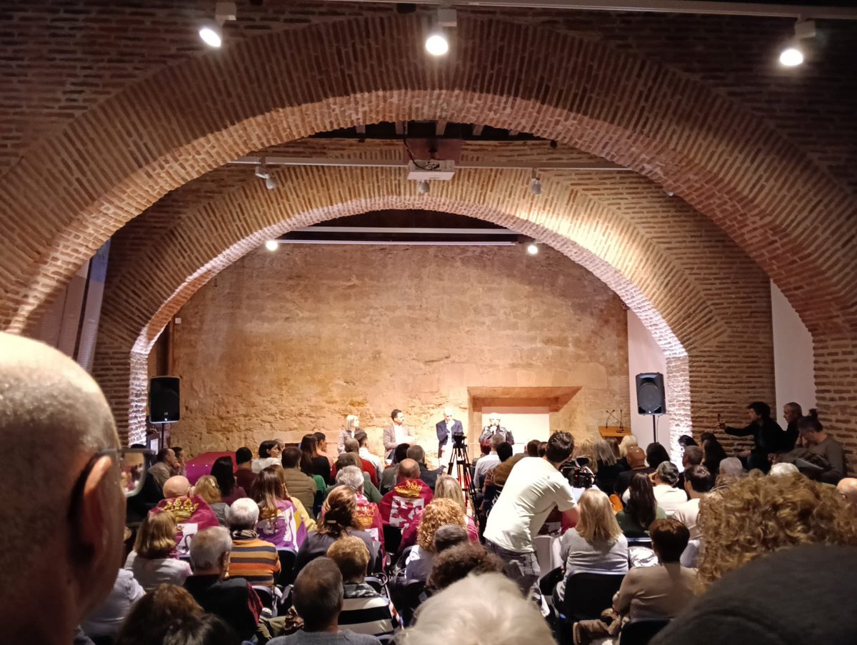 Diego Moreno (@diegomorenoleon) on Twitter photo Cuando l@s socialist@s luchamos unidos, por conseguir un futuro mejor, un partido mejor y lo hacemos con convicción y coraje, no hay quien pare la ola del cambio.
Muchas gracias a <a href="/psoeleonlocal/">PSOE Agrupación de León / ❤️🦁</a> y <a href="/JADIEZLEON/">JADiez / ❤️ 🦁</a>
#LaVozDeLaMilitancia es imparable y el domingo veremos un nuevo PSOE Cuando l@s socialist@s luchamos unidos, por conseguir un futuro mejor, un partido mejor y lo hacemos con convicción y coraje, no hay quien pare la ola del cambio.
Muchas gracias a <a href="/psoeleonlocal/">PSOE Agrupación de León / ❤️🦁</a> y <a href="/JADIEZLEON/">JADiez / ❤️ 🦁</a>
#LaVozDeLaMilitancia es imparable y el domingo veremos un nuevo PSOE