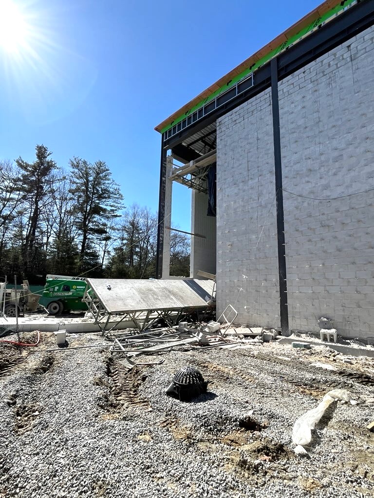 Hopkinton Fire Department Responds to Collapse of Section of Wall at Construction Site: The Hopkinton Fire Department responded to the collapse of a portion of a wall at the site of a two-story extension building that remains under construction at the… jgpr.net/2025/03/12/hop…