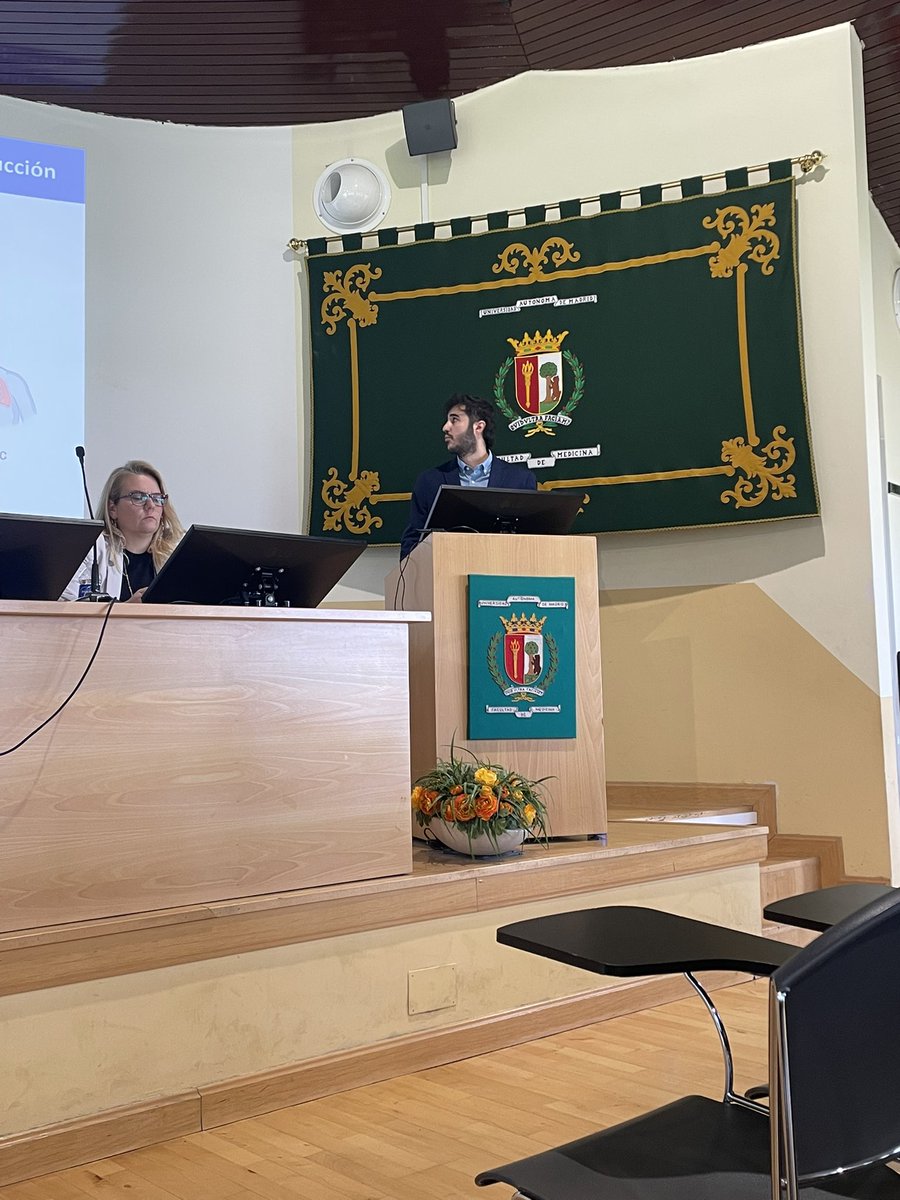 Hoy estuvimos en la tesis de nuestro compañero Quique! Enhorabuena doctor!! 🎉🥳🍾