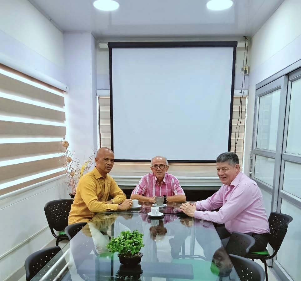 UTCH_'s tweet image. En alianza con el Consejo Seccional de la Judicatura y la Dirección Seccional de Administración Judicial de Quibdó, fortaleceremos la formación académica y abriremos más oportunidades de aprendizaje para nuestros estudiantes.🚀 #EducaciónParaElProgreso #UTCH