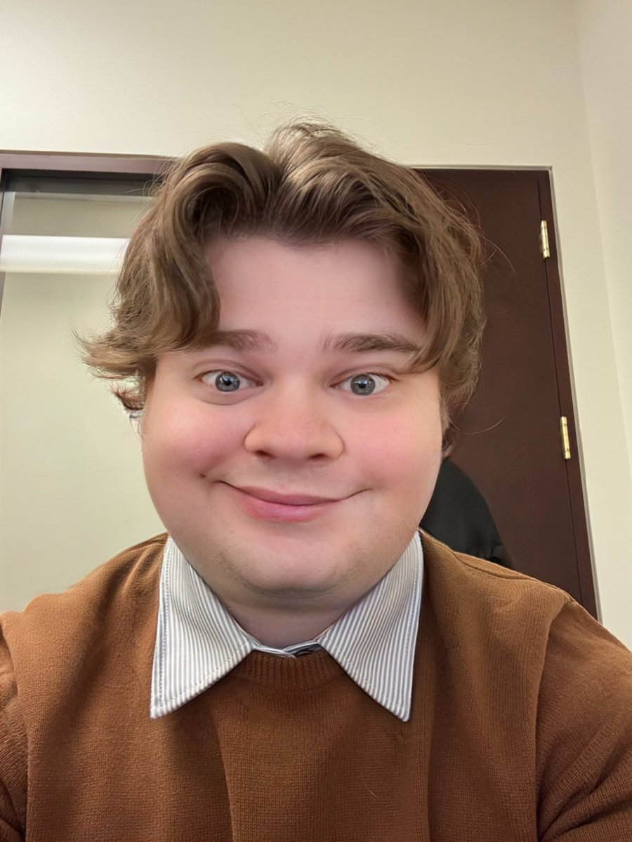BigBreadBall's tweet image. 1st year of engineering 

vs.

4th year of engineering
