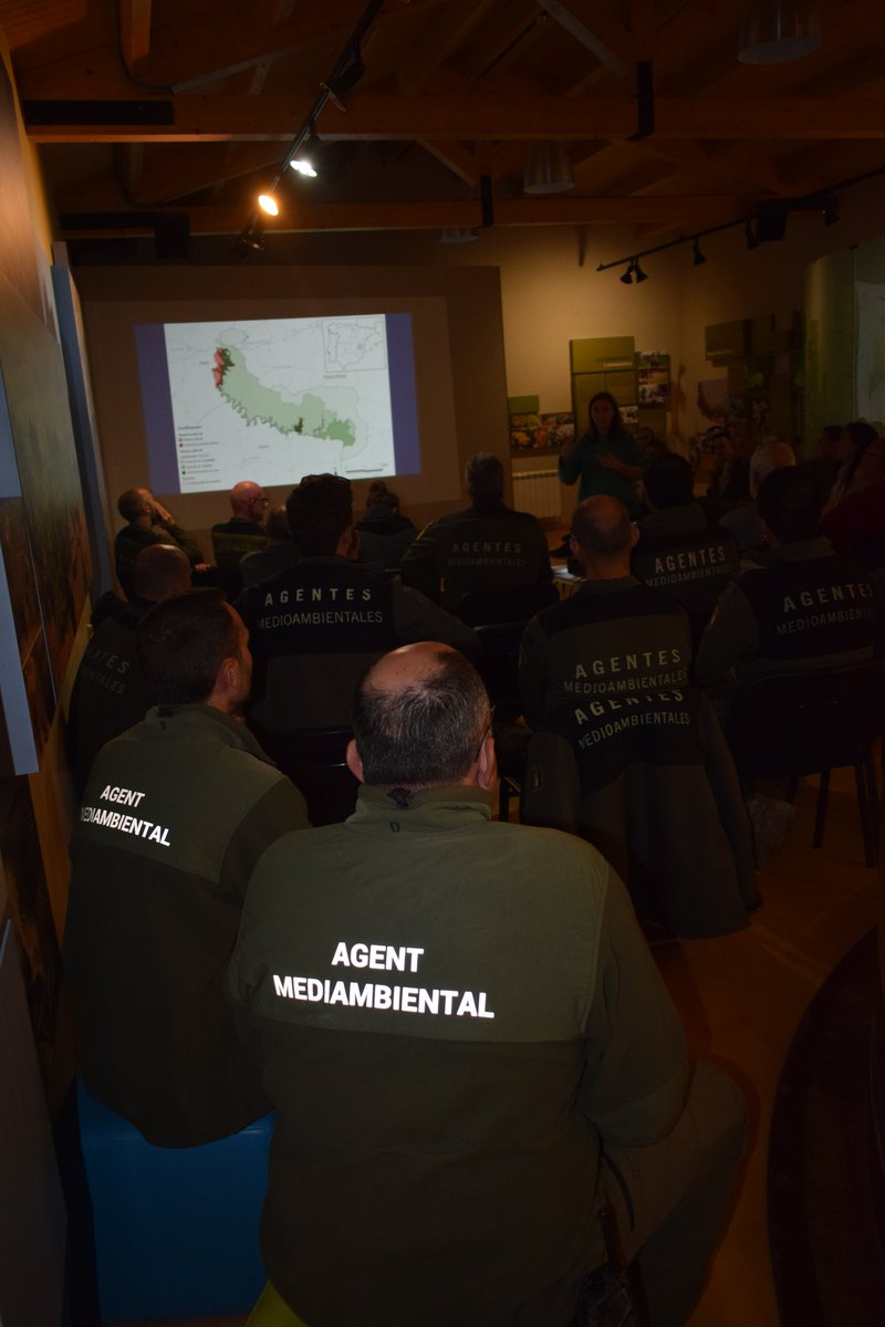 Agentes Medioambientales de Requena tweet media