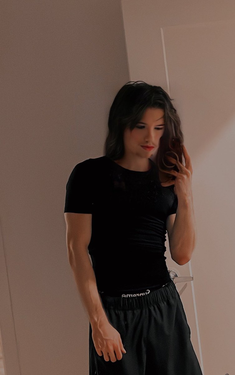 Randomly turning x users to females
<a href="/nonstabIe/">stable</a>