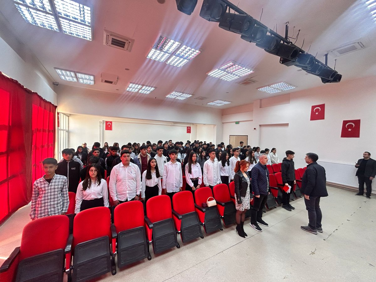 IsozuAhmet's tweet photo. TALAYTEPE ANADOLU LİSESİ OLARAK "İSTİKLAL MARŞININ KABULÜ VE MEHMET AKİF'İ ANLAMAK" PROGRAMINI DÜZENLEDİK. https://t.co/L8L0BdKKd8