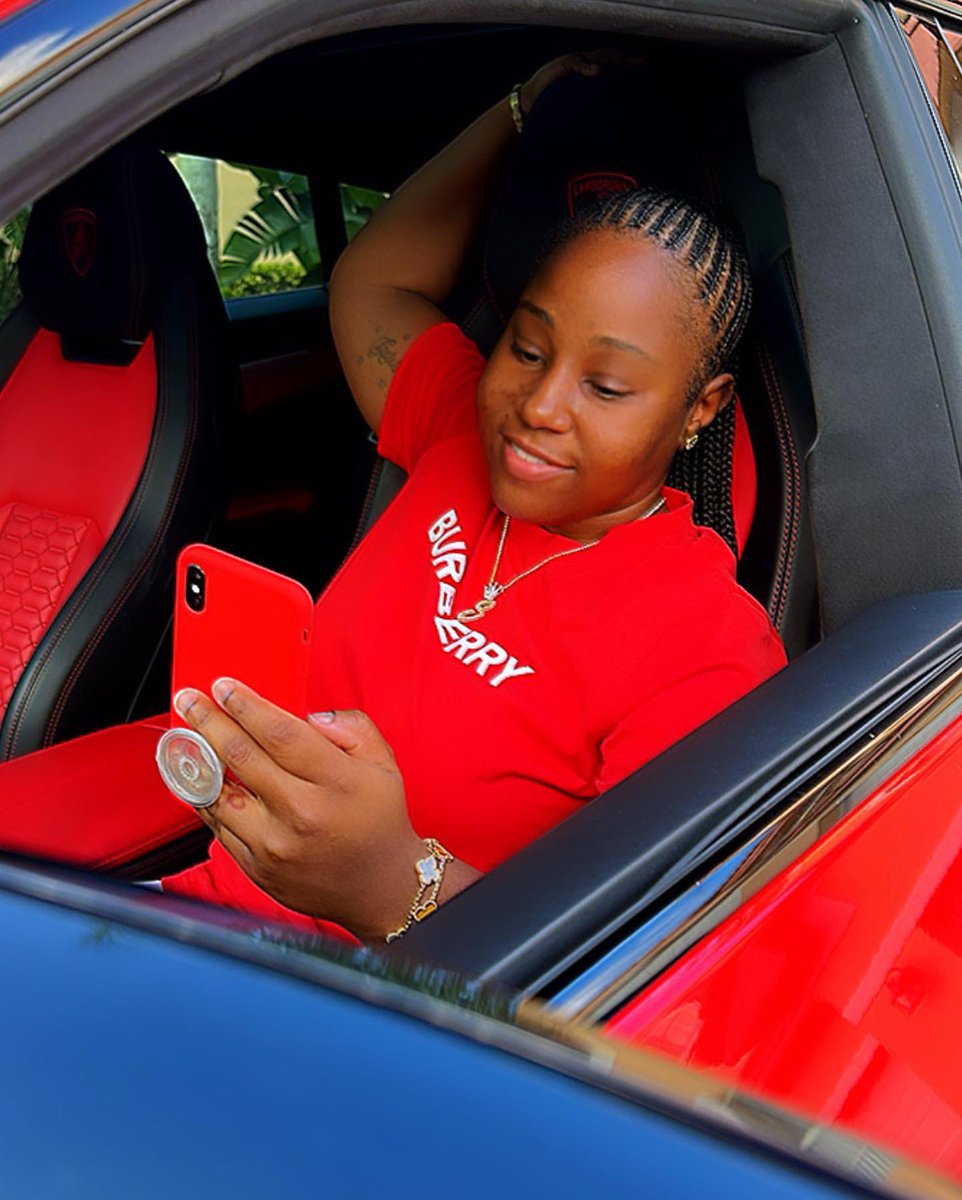 Adrian___Moore's tweet image. Don’t mind me. I’m just over here patiently waiting on this $60K withdraw to hit so I can do it again next week! 🥹🥹🔥🔥