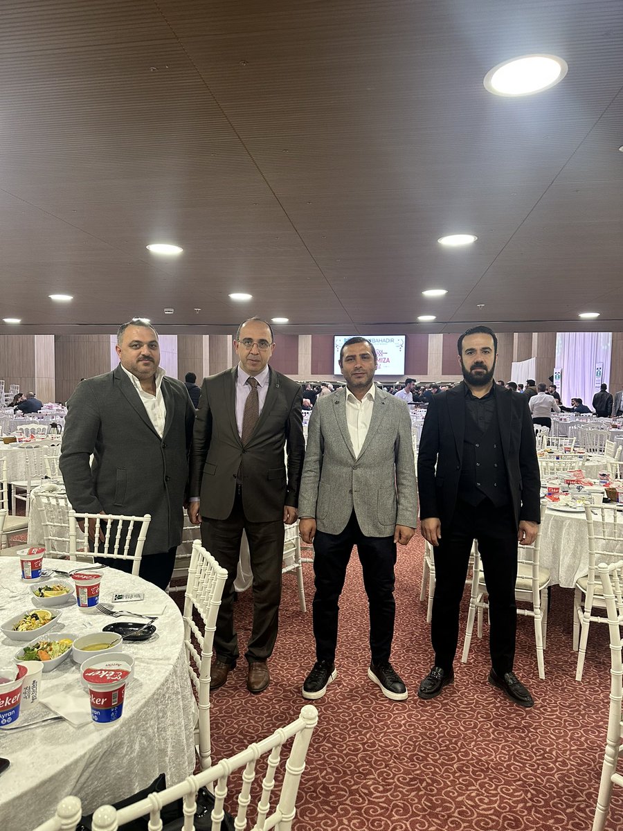 Bahçelievler Belediyesinin STK “na  düzenlediği iftar programına İlçe teşkilatı olarak  katılım sağladık.  Bahçelievler Kaymakamımız Sayın Mehmet Boztepe  ve Belediye Başkanı Sayın Hakan Bahadır”a davetleri  için teşekkür eder, Hayırlı Ramazanlar dilerim.  <a href="/Ahmet_Davutoglu/">Ahmet Davutoğlu</a>