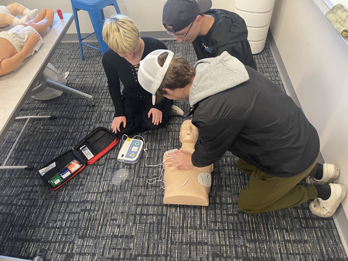 CalhanSchools's tweet photo. 🚑 Calhan proudly held its first inaugural class of CPR, AED, and First Aid-certified students! 🏥 Several students plan to use their certifications to volunteer with local fire districts. 

Thanks to the Calhan Fire Department for their incredible support! 👏 🔥 #TheCalhanChoice https://t.co/y7E6S32Kax