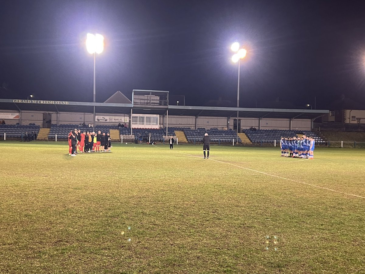 A minute silence was held before kick off in memory of Marcus Rees, our thoughts go out to Ben and his family 🌹