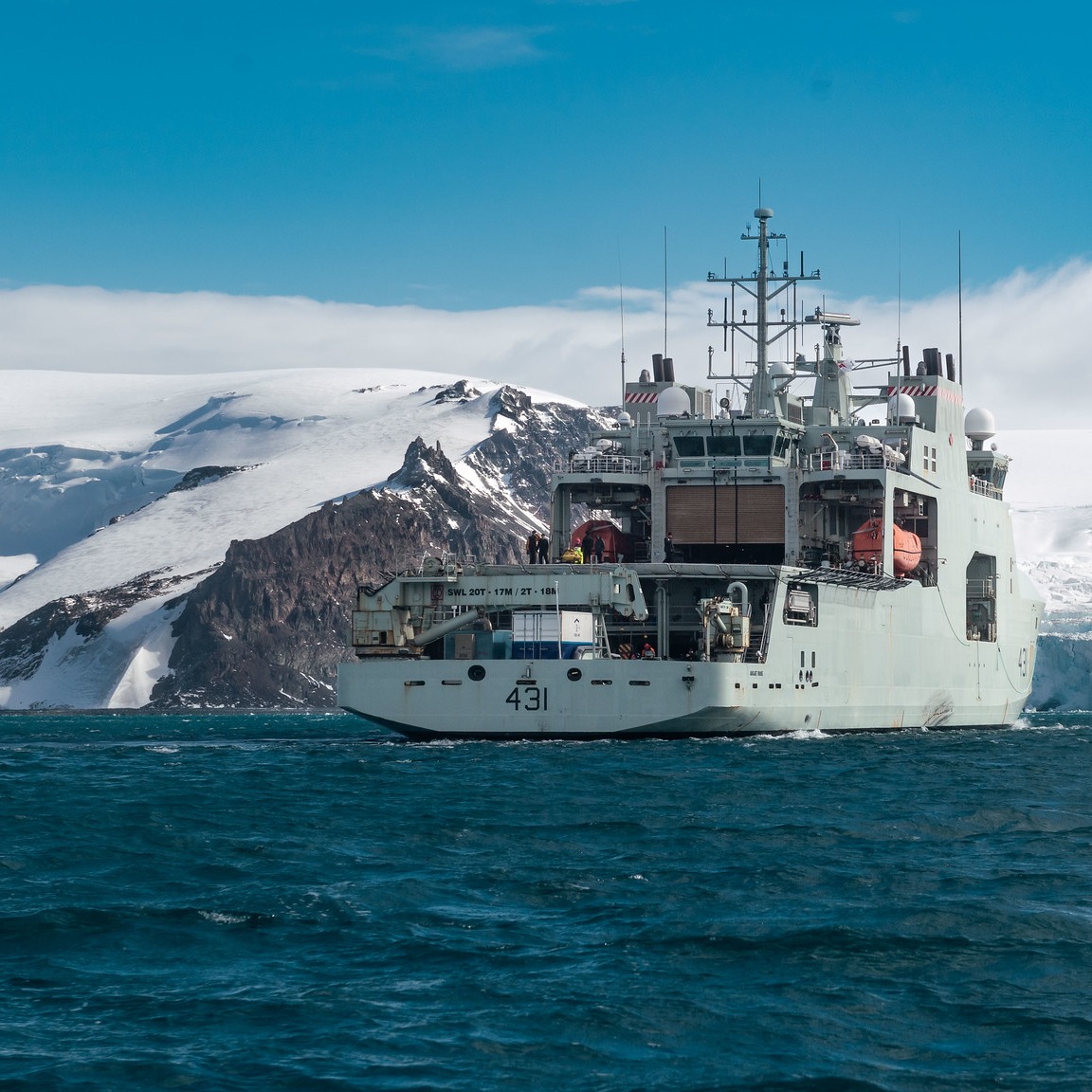 ReadyAyeReady's tweet photo. HMCS Margaret Brooke on a historic mission as the first RCN vessel to circumnavigate South America and visit Antarctica as part of #OpPROJECTION 2025. Photo: Cpl Connor Bennett, Canadian Armed Forces https://t.co/YiZvsGnQqX