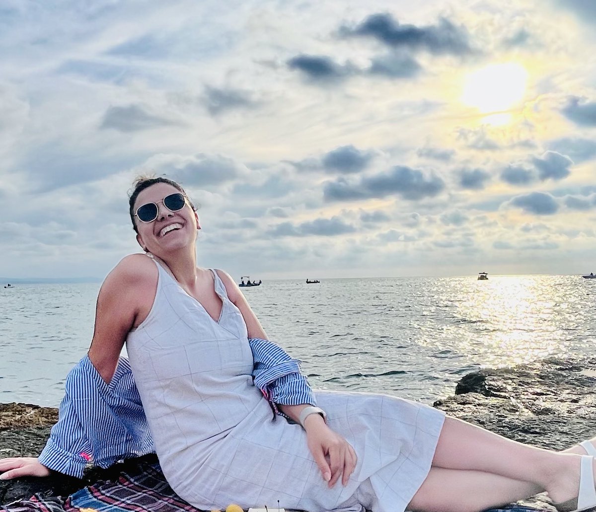 Yine yeni yeniden yazı bekliyorumdur:)
#throwback 
#longingforsummer