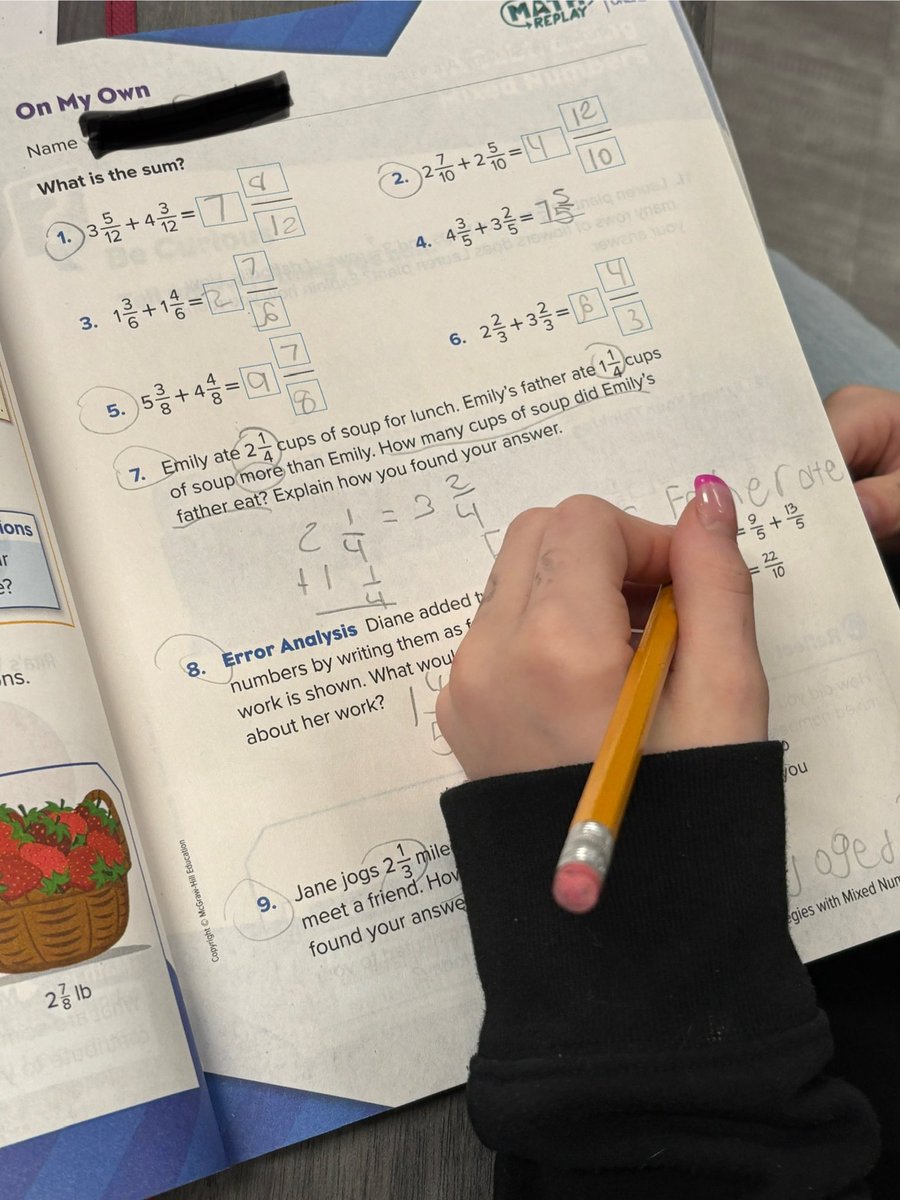 4th graders in Ms. Kennedy’s class were using various models to add mixed numbers. Ss chose the model that worked best for them. (4.CA.7) Keep persevering! <a href="/PleasantRunElem/">Pleasant Run Elem.</a>  <a href="/msdwarren/">MSD of Warren Township</a>  #WarrenWill