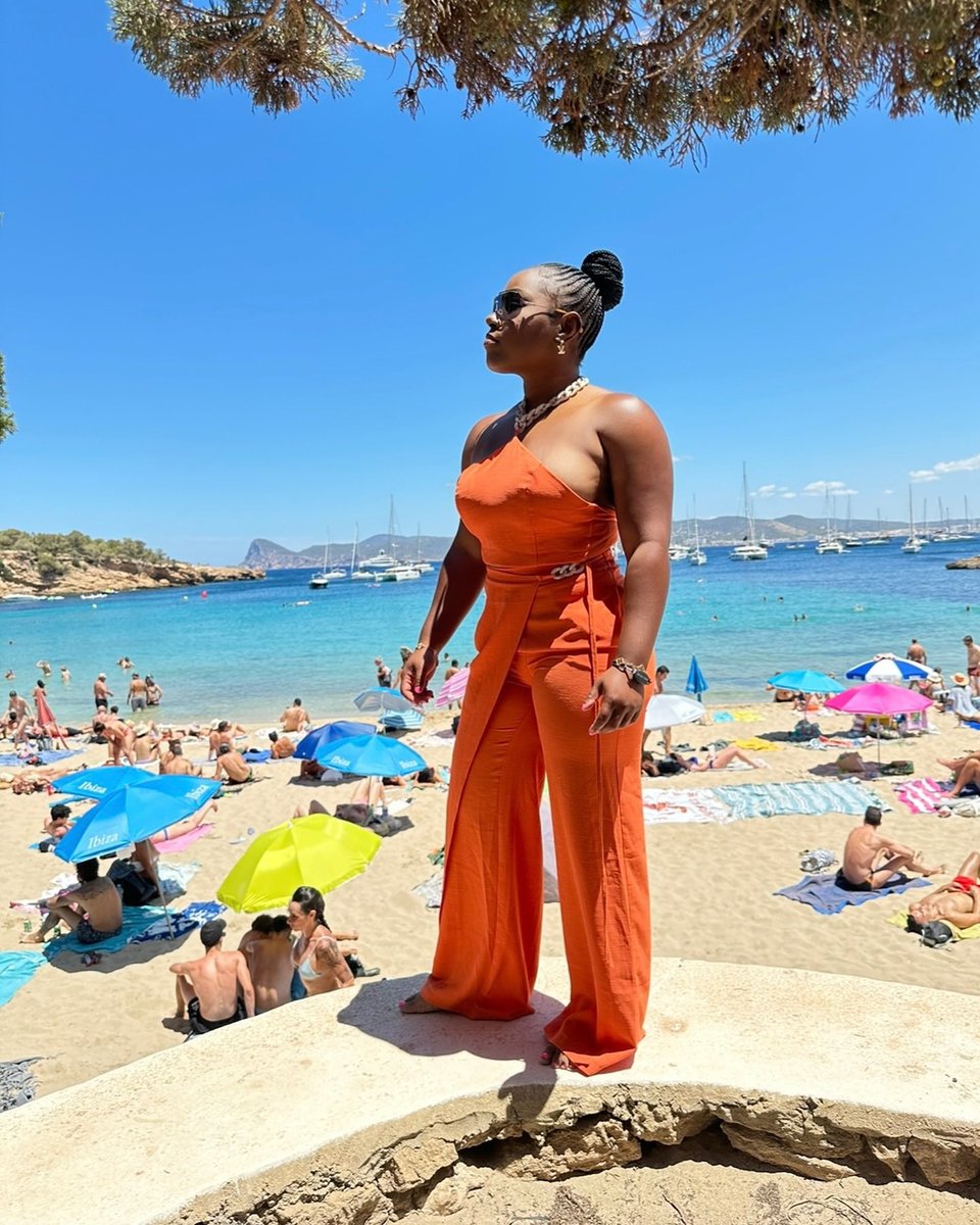 Adrian___Moore's tweet image. She’s TOP Shelf, You Can’t Reach Her 
#TheWrongBagToFumble⚠️ 
#ThisNextChapterIsByInviteOnly✋🏾

#OnlyinEurope #ibiza🌴 #daytraderlifestyle