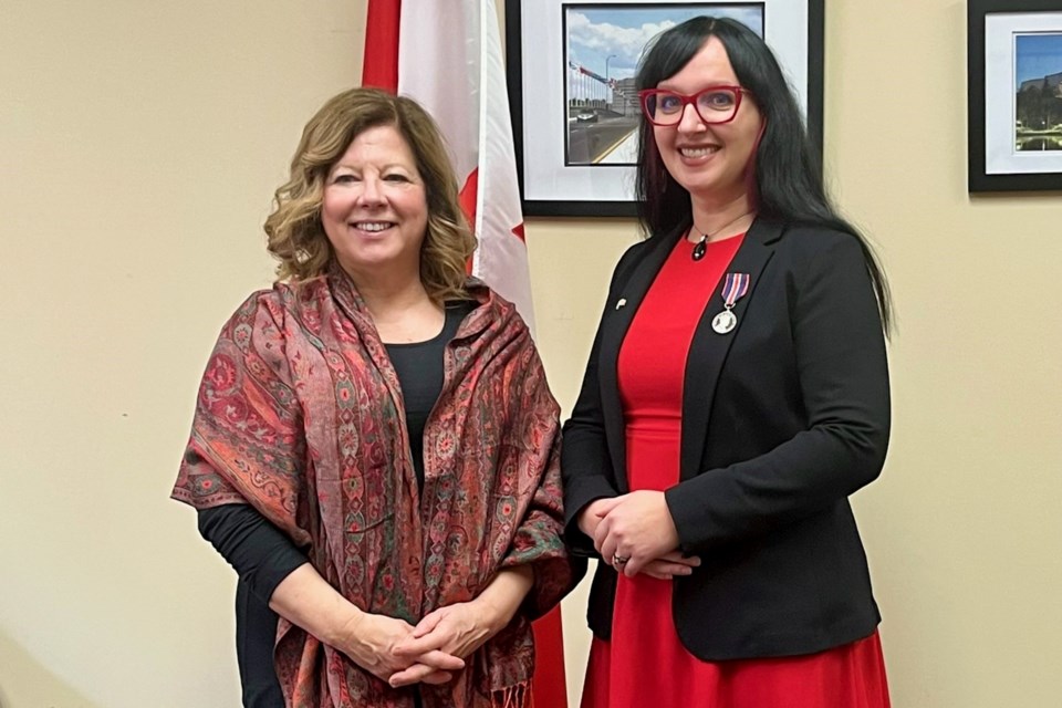 MIRARCO (@mirarco1) on Twitter photo Congratulations to our MIRARCO CEO and <a href="/GSM_LU/">Goodman School of Mines</a>
Executive Director, Dr. Nadia Mykytczuk, on receiving the prestigious King Charles III Coronation Medal!
This award recognizes her dedication to mining innovation, women in mining, and community engagement.
laurentian.ca/news/two-laure… Congratulations to our MIRARCO CEO and <a href="/GSM_LU/">Goodman School of Mines</a>
Executive Director, Dr. Nadia Mykytczuk, on receiving the prestigious King Charles III Coronation Medal!
This award recognizes her dedication to mining innovation, women in mining, and community engagement.
laurentian.ca/news/two-laure…