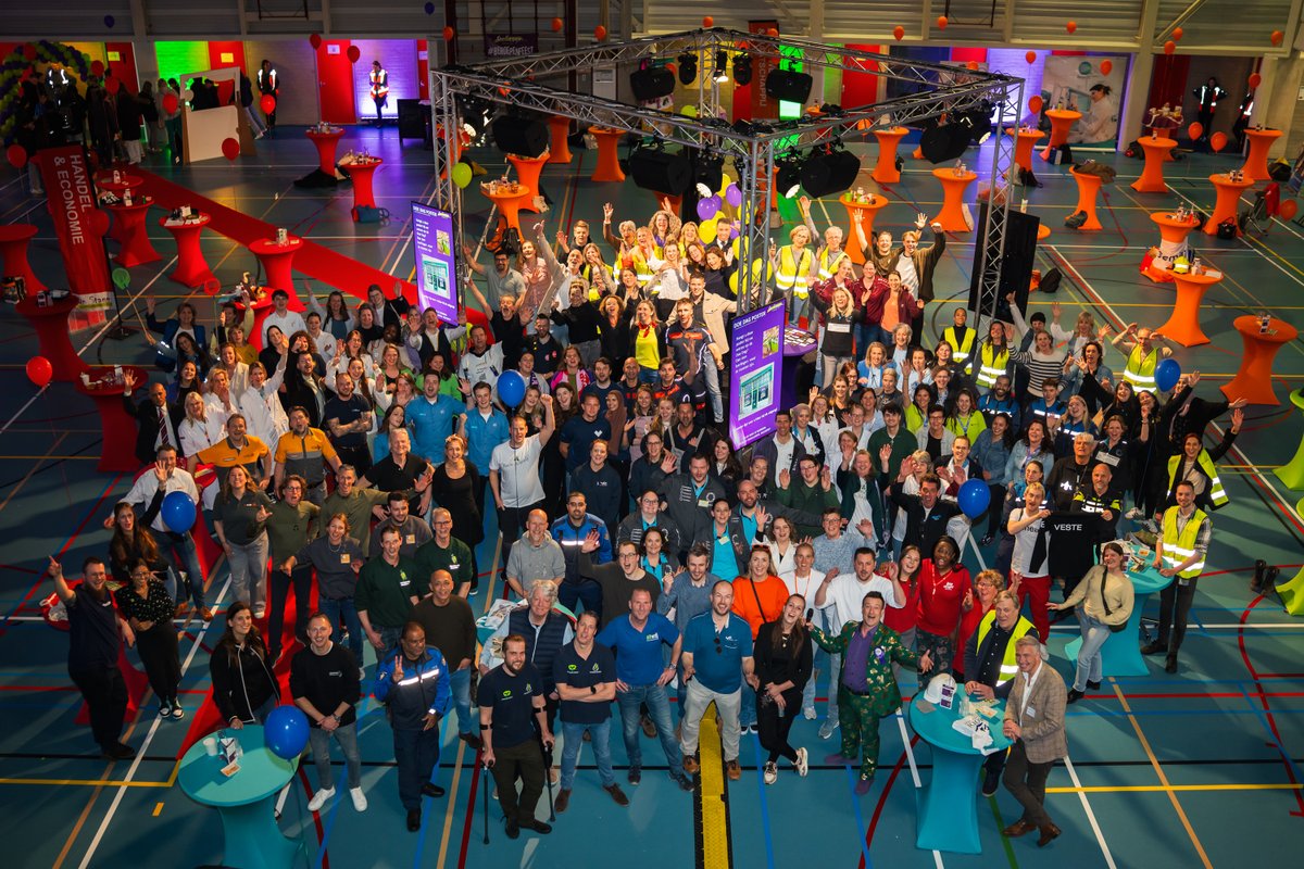 Wat een fantastische editie hebben we weer achter de rug van ons 18e Beroepenfeest van <a href="/DelftOnStage/">Delft On Stage</a>. En hier zijn de foto's te vinden:
facebook.com/media/set?vani…