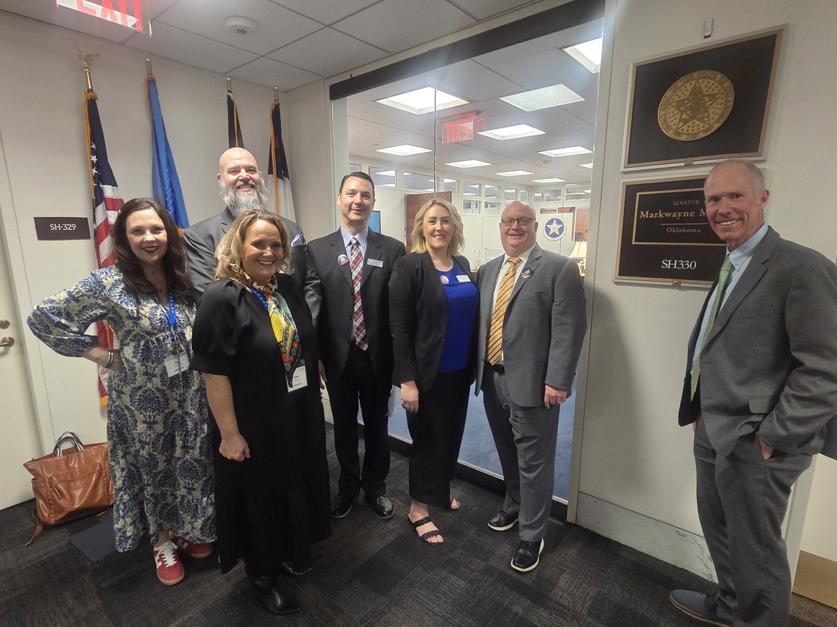 We appreciate Peter Barrett from <a href="/SenMullin/">Markwayne Mullin</a> office to discuss public education policy.  #PrincipalsAdvocate <a href="/CCOSA/">CCOSA</a> <a href="/OAESP1/">OAESP</a> <a href="/OASSP1/">OASSP</a> @OMLEA1